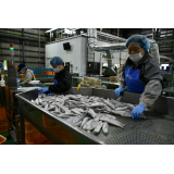 池下産業株式会社　加工作業の様子2